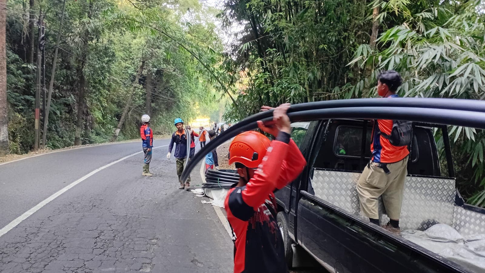 BERITA FOTO: Pipanisasi Magelang, Dropping Pipa Alirkan Air dari Sumber