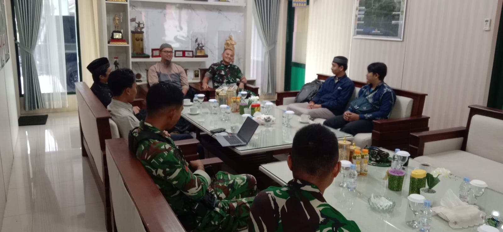 Kolaborasi Strategis HSI Boarding School-Yonif 310 Bangun Dakwah dan Karakter Umat