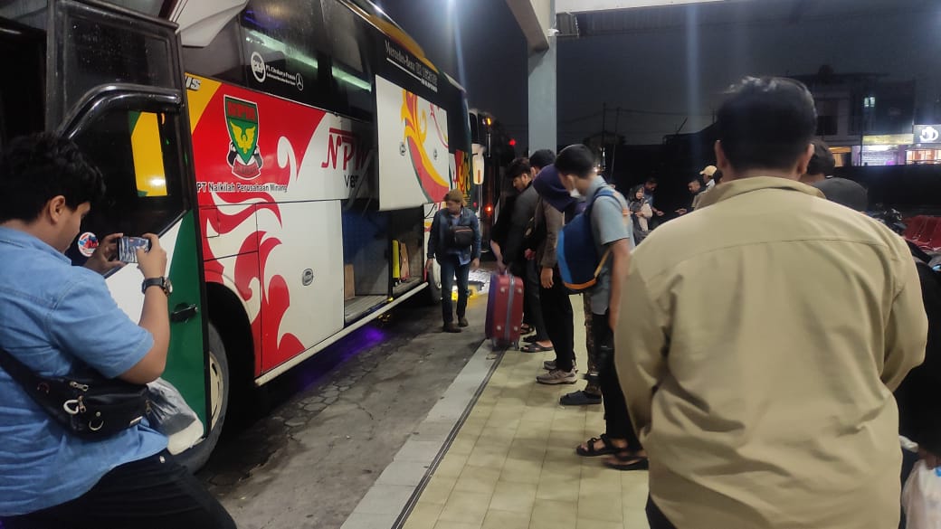 HSI BERBAGI Dukung KKN STDI Imam Syafi’i: Kepedulian Sosial Menembus Pelosok Negeri