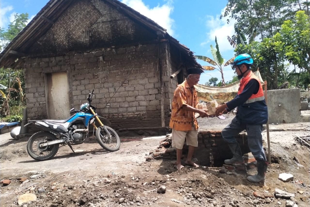 Upaya Pemulihan, HSI BERBAGI Bantu Sumur Warga Terdampak Lumpur Semeru